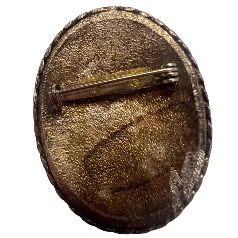 Vintage 60s-70s Oval Engraved Gemstone Brooch Pin Silver Tone